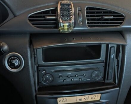 Черный Рено Лагуна, объемом двигателя 1.8 л и пробегом 314 тыс. км за 4200 $, фото 10 на Automoto.ua