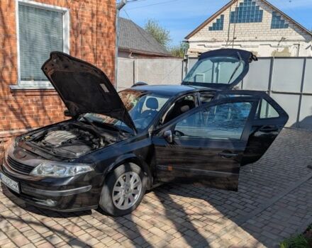 Черный Рено Лагуна, объемом двигателя 1.8 л и пробегом 314 тыс. км за 4200 $, фото 7 на Automoto.ua