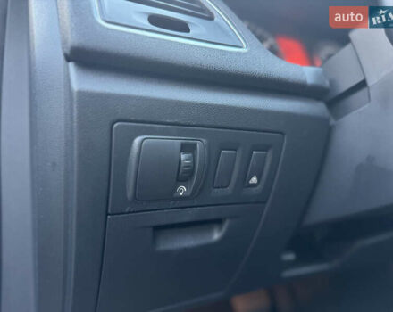 Черный Рено Лагуна, объемом двигателя 2 л и пробегом 284 тыс. км за 6800 $, фото 12 на Automoto.ua