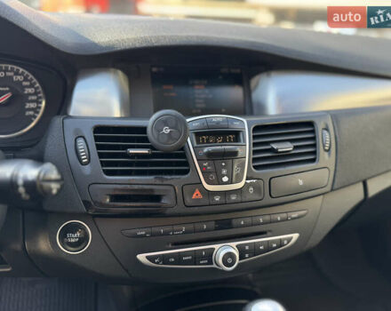 Черный Рено Лагуна, объемом двигателя 2 л и пробегом 284 тыс. км за 6990 $, фото 13 на Automoto.ua