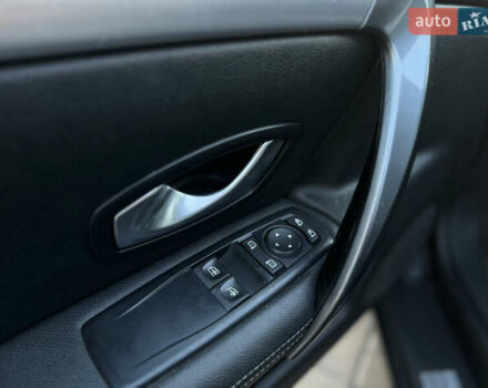 Черный Рено Лагуна, объемом двигателя 2 л и пробегом 284 тыс. км за 6800 $, фото 10 на Automoto.ua