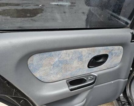 Черный Рено Лагуна, объемом двигателя 2 л и пробегом 365 тыс. км за 999 $, фото 13 на Automoto.ua