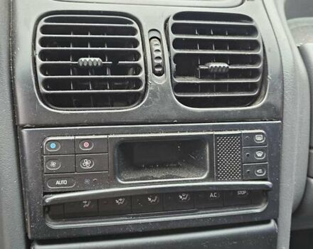 Черный Рено Лагуна, объемом двигателя 2 л и пробегом 200 тыс. км за 1400 $, фото 10 на Automoto.ua