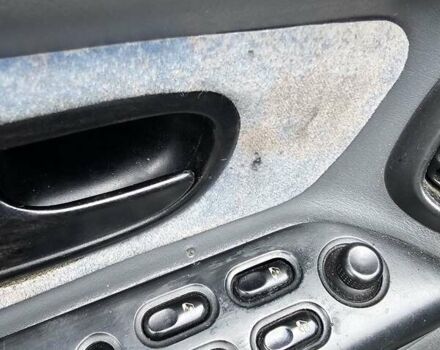 Черный Рено Лагуна, объемом двигателя 2 л и пробегом 200 тыс. км за 1100 $, фото 10 на Automoto.ua