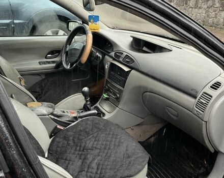 Черный Рено Лагуна, объемом двигателя 2.2 л и пробегом 248 тыс. км за 1300 $, фото 7 на Automoto.ua