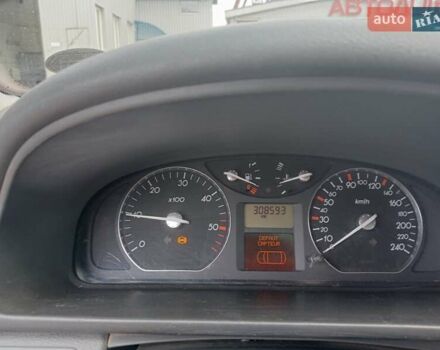 Черный Рено Лагуна, объемом двигателя 2.2 л и пробегом 308 тыс. км за 3100 $, фото 8 на Automoto.ua