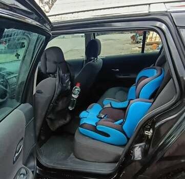 Рено Лагуна 2006 в Луцке на Automoto.ua Черный Рено Лагуна, объемом двигателя 1.9 л и пробегом 267 тыс. км за 4600 $, фото 6 на Automoto.ua