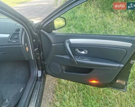 Чорний Рено Лагуна, об'ємом двигуна 2 л та пробігом 302 тис. км за 4600 $, фото 16 на Automoto.ua