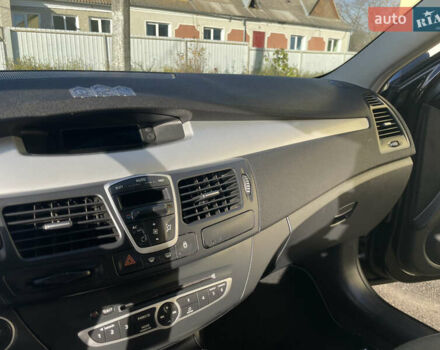 Черный Рено Лагуна, объемом двигателя 2 л и пробегом 276 тыс. км за 7700 $, фото 45 на Automoto.ua