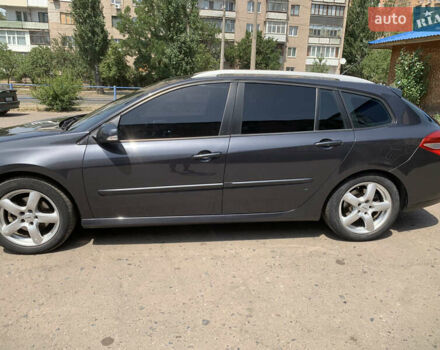 Черный Рено Лагуна, объемом двигателя 2 л и пробегом 285 тыс. км за 6100 $, фото 5 на Automoto.ua
