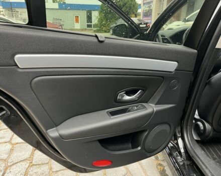 Чорний Рено Лагуна, об'ємом двигуна 2 л та пробігом 378 тис. км за 6500 $, фото 19 на Automoto.ua