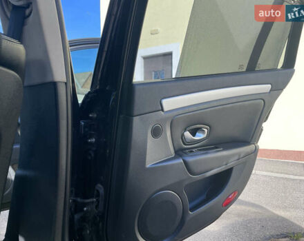 Черный Рено Лагуна, объемом двигателя 2 л и пробегом 276 тыс. км за 7700 $, фото 41 на Automoto.ua