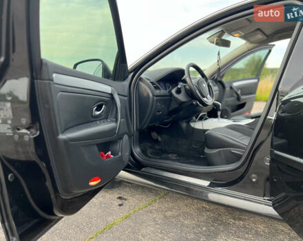 Чорний Рено Лагуна, об'ємом двигуна 2 л та пробігом 273 тис. км за 6600 $, фото 17 на Automoto.ua