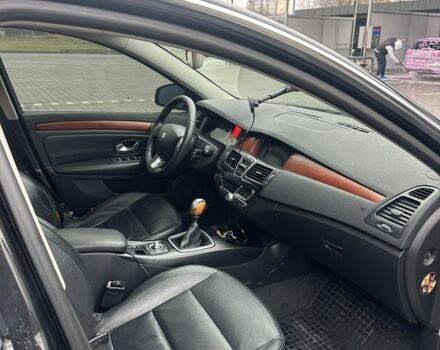 Чорний Рено Лагуна, об'ємом двигуна 2 л та пробігом 350 тис. км за 6500 $, фото 4 на Automoto.ua