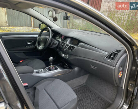 Черный Рено Лагуна, объемом двигателя 1.5 л и пробегом 302 тыс. км за 5950 $, фото 7 на Automoto.ua