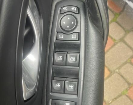 Рено Лагуна 2010 в Стрые на Automoto.ua Черный Рено Лагуна, объемом двигателя 2 л и пробегом 300 тыс. км за 6900 $, фото 9 на Automoto.ua