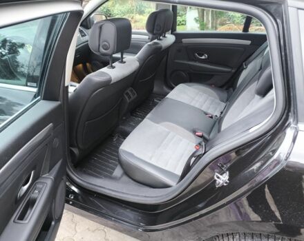 Черный Рено Лагуна, объемом двигателя 2 л и пробегом 242 тыс. км за 9500 $, фото 7 на Automoto.ua