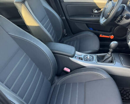 Черный Рено Лагуна, объемом двигателя 1.5 л и пробегом 238 тыс. км за 7700 $, фото 16 на Automoto.ua