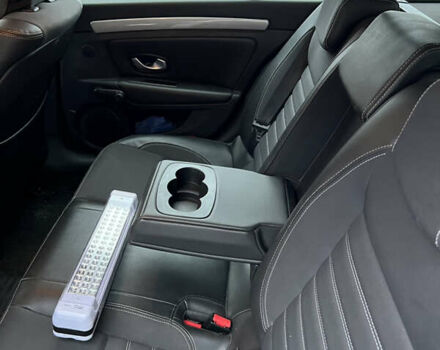 Черный Рено Лагуна, объемом двигателя 1.5 л и пробегом 269 тыс. км за 7100 $, фото 16 на Automoto.ua