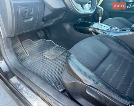 Черный Рено Лагуна, объемом двигателя 2 л и пробегом 280 тыс. км за 6700 $, фото 9 на Automoto.ua