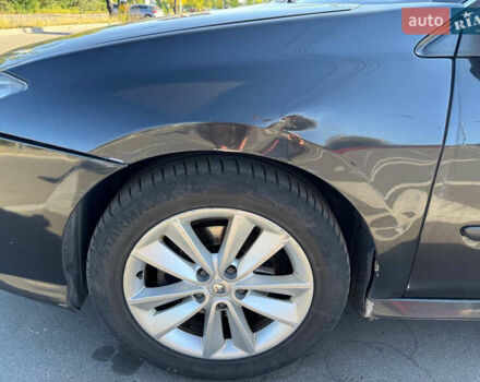 Черный Рено Лагуна, объемом двигателя 2 л и пробегом 280 тыс. км за 6700 $, фото 1 на Automoto.ua