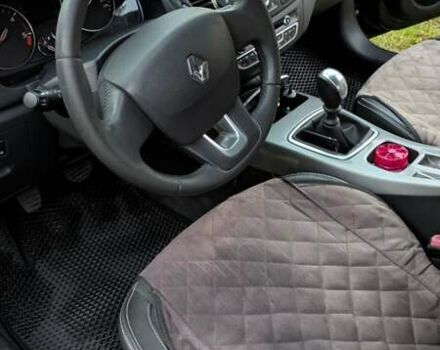 Рено Лагуна 2011 в Остоге на Automoto.ua Черный Рено Лагуна, объемом двигателя 1.5 л и пробегом 222 тыс. км за 6500 $, фото 7 на Automoto.ua