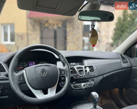 Черный Рено Лагуна, объемом двигателя 1.5 л и пробегом 227 тыс. км за 6800 $, фото 19 на Automoto.ua