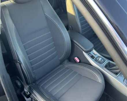 Черный Рено Лагуна, объемом двигателя 1.5 л и пробегом 238 тыс. км за 7700 $, фото 18 на Automoto.ua