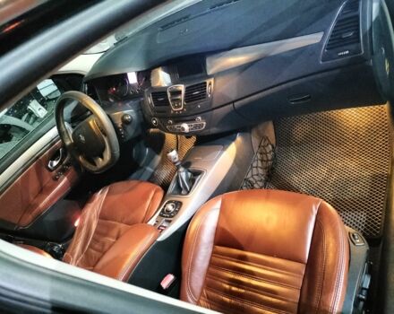 Черный Рено Лагуна, объемом двигателя 1.5 л и пробегом 320 тыс. км за 6700 $, фото 1 на Automoto.ua