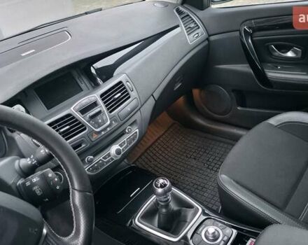 Черный Рено Лагуна, объемом двигателя 2 л и пробегом 281 тыс. км за 7400 $, фото 19 на Automoto.ua