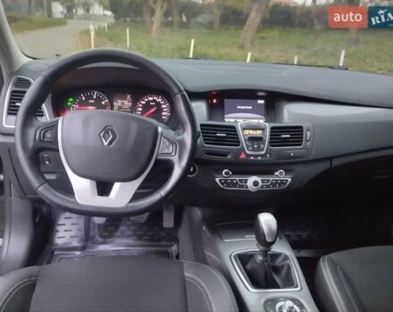 Черный Рено Лагуна, объемом двигателя 1.5 л и пробегом 250 тыс. км за 5500 $, фото 17 на Automoto.ua