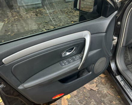 Черный Рено Лагуна, объемом двигателя 1.46 л и пробегом 190 тыс. км за 8400 $, фото 12 на Automoto.ua