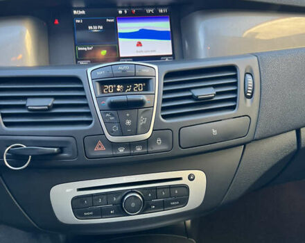 Черный Рено Лагуна, объемом двигателя 2 л и пробегом 224 тыс. км за 9250 $, фото 19 на Automoto.ua