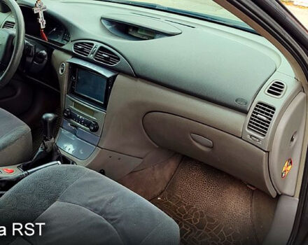 Черный Рено Лагуна, объемом двигателя 2 л и пробегом 352 тыс. км за 3100 $, фото 1 на Automoto.ua