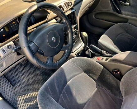 Черный Рено Лагуна, объемом двигателя 1.8 л и пробегом 329 тыс. км за 3700 $, фото 5 на Automoto.ua