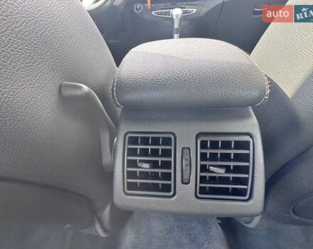 Черный Рено Лагуна, объемом двигателя 2 л и пробегом 274 тыс. км за 7300 $, фото 18 на Automoto.ua