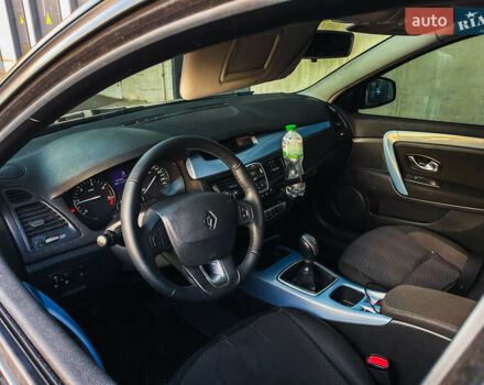 Черный Рено Лагуна, объемом двигателя 1.46 л и пробегом 423 тыс. км за 5800 $, фото 4 на Automoto.ua