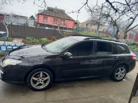 Черный Рено Лагуна, объемом двигателя 2 л и пробегом 309 тыс. км за 7500 $, фото 1 на Automoto.ua