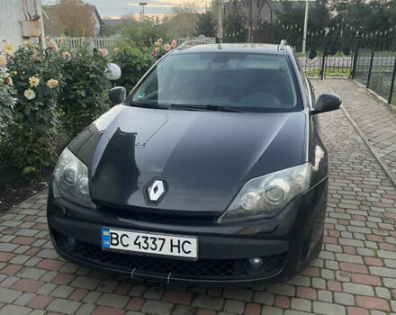 Рено Лагуна 2010 в Стрые на Automoto.ua Черный Рено Лагуна, объемом двигателя 2 л и пробегом 300 тыс. км за 6900 $, фото 1 на Automoto.ua