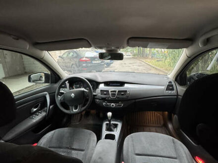 Черный Рено Лагуна, объемом двигателя 1.5 л и пробегом 326 тыс. км за 6400 $, фото 1 на Automoto.ua