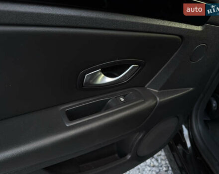 Рено Лагуна 2012 в Стрые на Automoto.ua Коричневый Рено Лагуна, объемом двигателя 1.5 л и пробегом 155 тыс. км за 8600 $, фото 43 на Automoto.ua