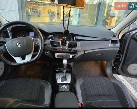Коричневый Рено Лагуна, объемом двигателя 2 л и пробегом 210 тыс. км за 9499 $, фото 2 на Automoto.ua