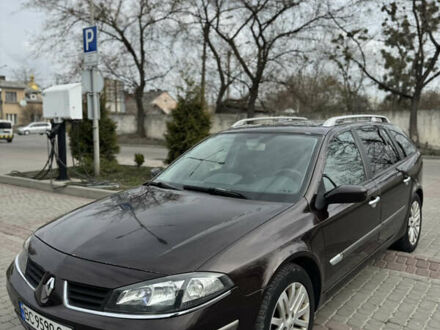 Рено Лагуна 2006 у Івано-Франківську на Automoto.ua Коричневий Рено Лагуна, об'ємом двигуна 2 л та пробігом 306 тис. км за 4400 $, фото 1 на Automoto.ua