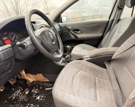 Красный Рено Лагуна, объемом двигателя 1.9 л и пробегом 200 тыс. км за 2000 $, фото 11 на Automoto.ua