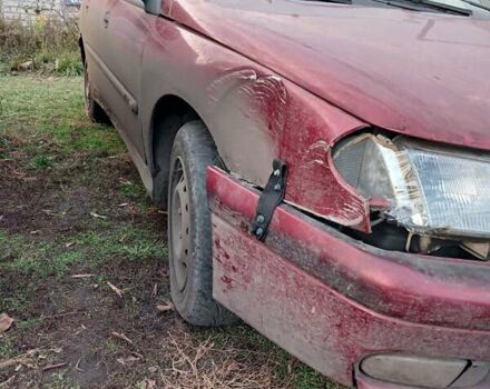 Красный Рено Лагуна, объемом двигателя 0 л и пробегом 300 тыс. км за 1303 $, фото 4 на Automoto.ua