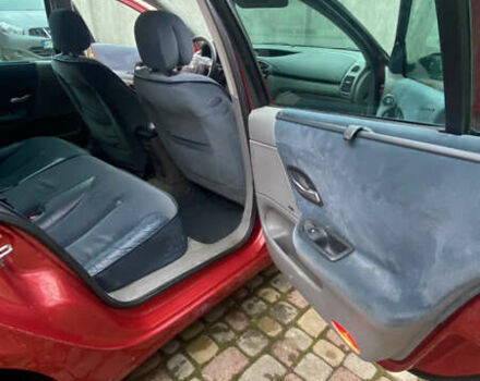 Красный Рено Лагуна, объемом двигателя 1.87 л и пробегом 112 тыс. км за 3999 $, фото 10 на Automoto.ua