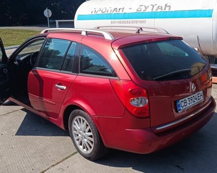Рено Лагуна 2006 в Прилуках на Automoto.ua Красный Рено Лагуна, объемом двигателя 2 л и пробегом 270 тыс. км за 5500 $, фото 1 на Automoto.ua