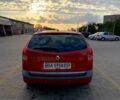 Красный Рено Лагуна, объемом двигателя 2 л и пробегом 204 тыс. км за 5000 $, фото 4 на Automoto.ua
