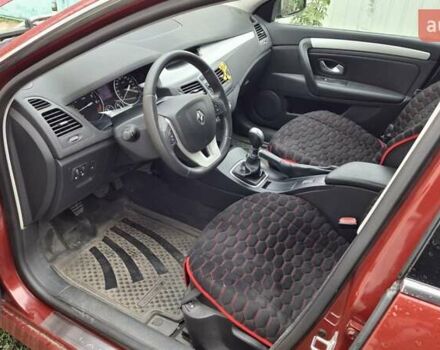 Красный Рено Лагуна, объемом двигателя 2 л и пробегом 225 тыс. км за 6500 $, фото 3 на Automoto.ua