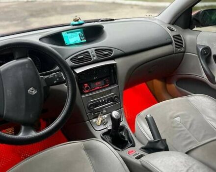 Красный Рено Лагуна, объемом двигателя 1.78 л и пробегом 230 тыс. км за 4300 $, фото 21 на Automoto.ua
